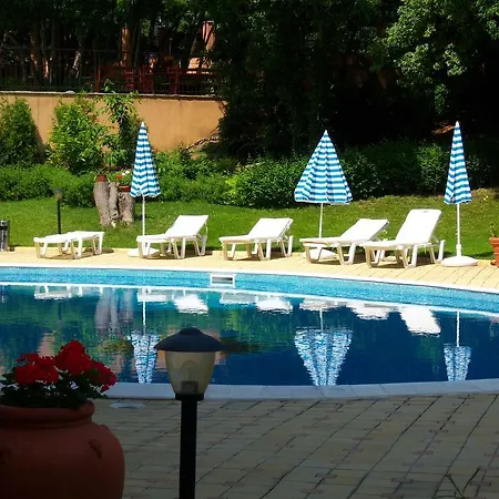 Luxury Sunrise Complex Apartment *