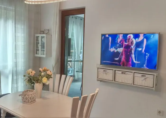 Luxury Sunrise Complex Apartment